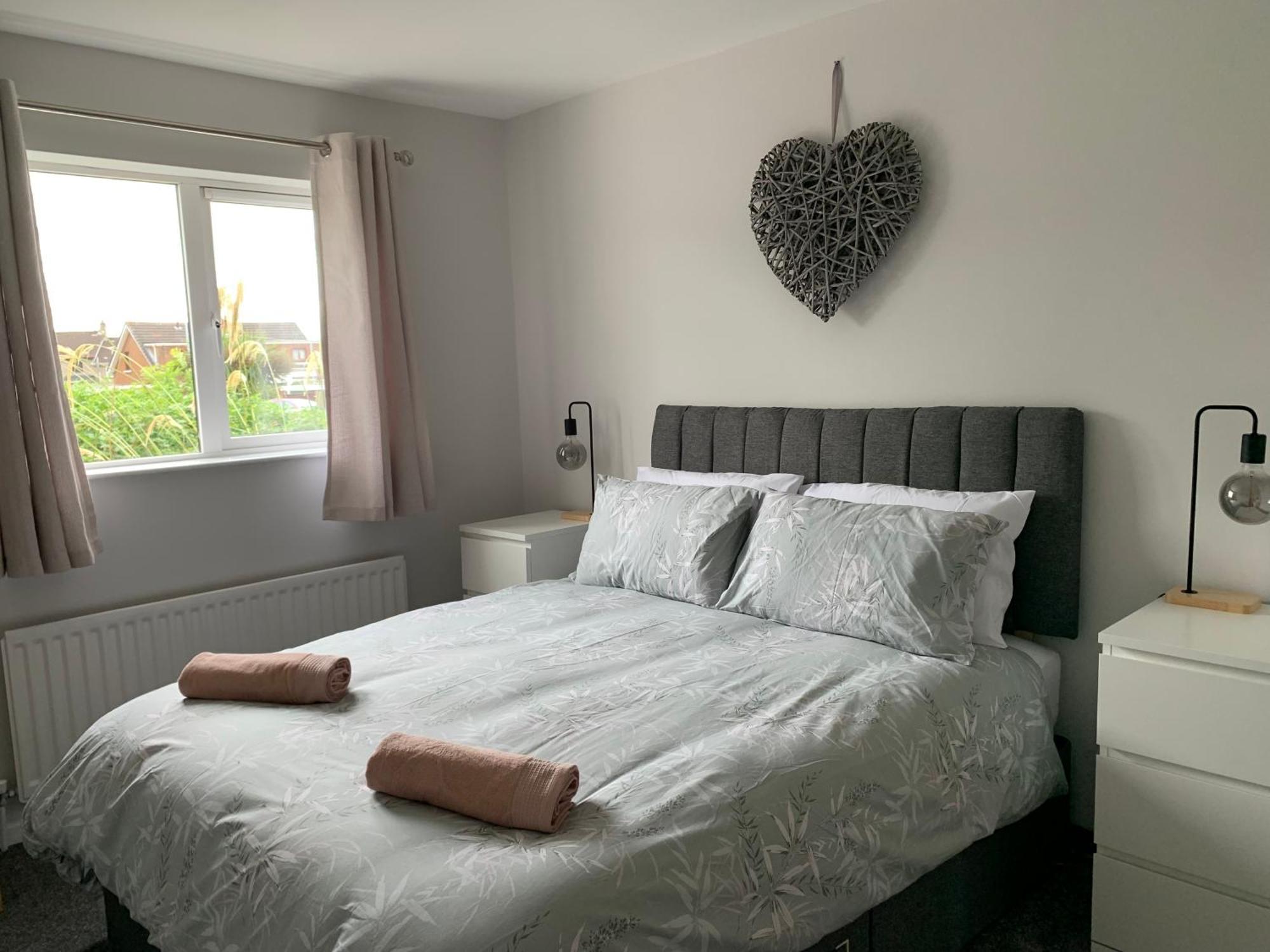 Beautiful Apartment In Newtownabbey Jordanstown Eksteriør billede